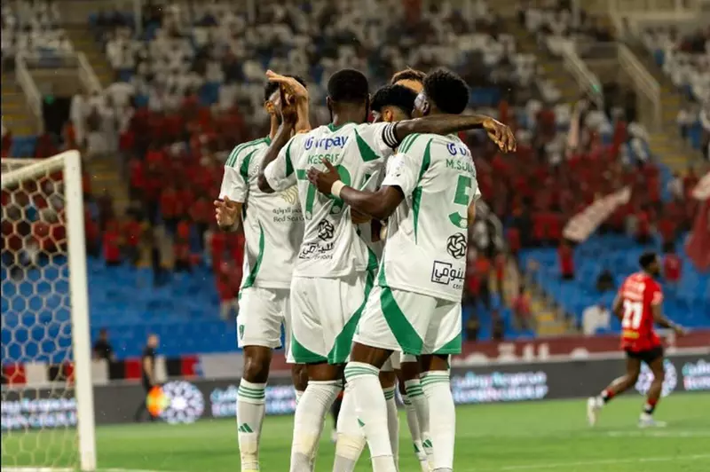الأهلي يختتم الدوري السعودي بفوز على الرياض واحتلال المركز الخامس في البطولة الآسيوية