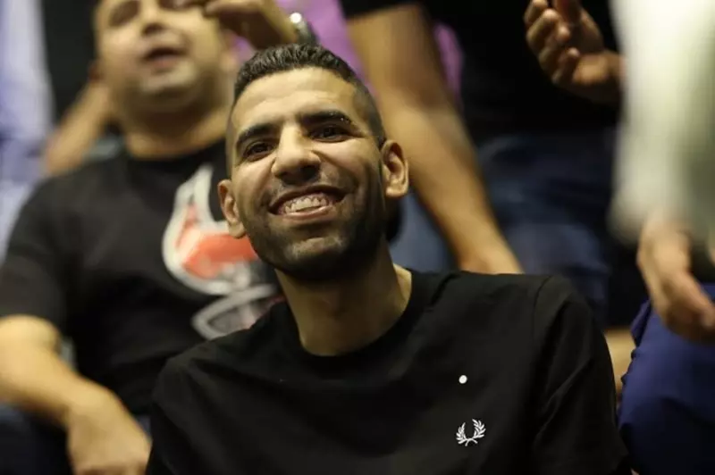 مؤمن زكريا يحتفل مع الأهلي بلقب كأس الكؤوس الإفريقية لكرة اليد