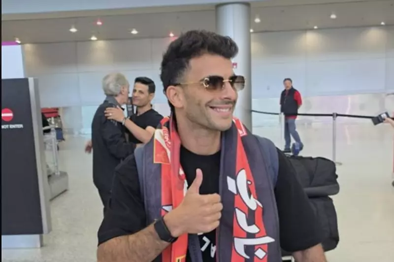 الأهلي يحتفي بزيزو في ميامي بوسام كوفية نادي القرن (فيديو)