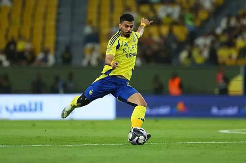 قبل انطلاق كأس العالم للأندية: النصر يُعطل صفقة انتقال علي لاجامي إلى الهلال